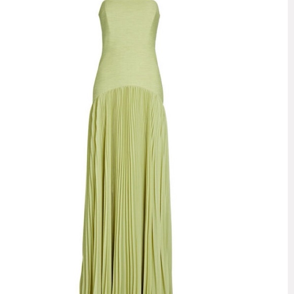 Elegant Green Strapless Dress - Picture 8 of 9
